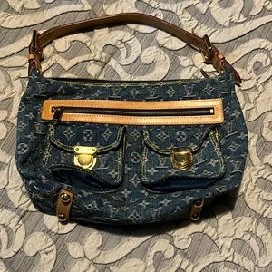 Louis Vuitton bag 🔥